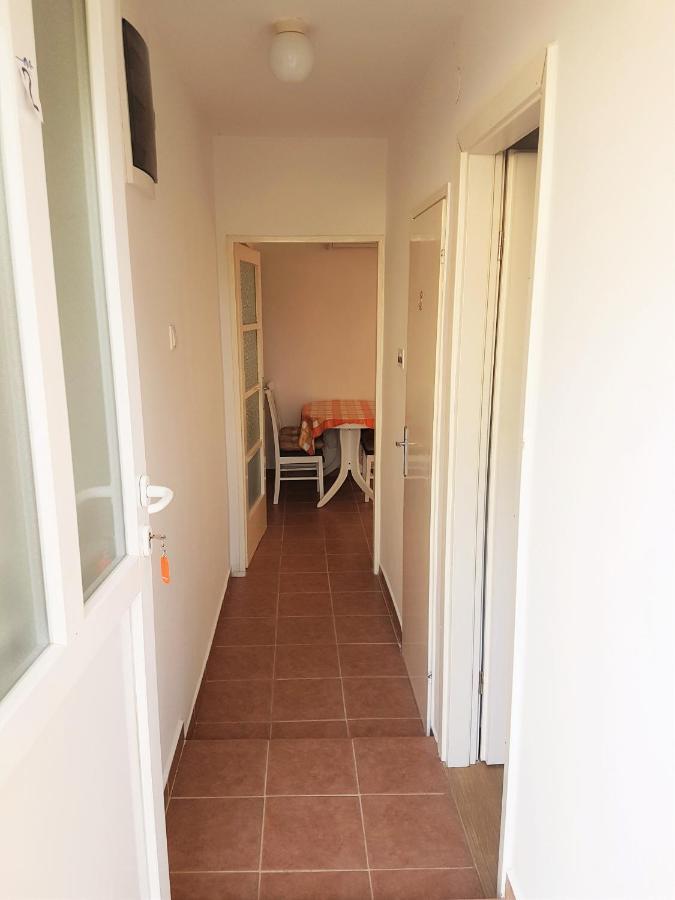 Apartmani Ljerka Malinska Buitenkant foto