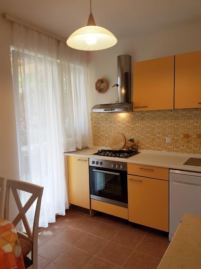 Apartmani Ljerka Malinska Buitenkant foto