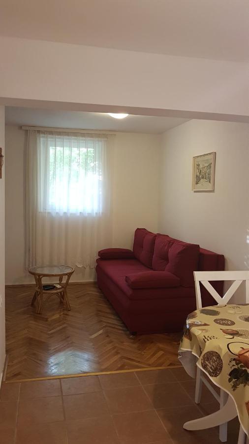 Apartmani Ljerka Malinska Buitenkant foto