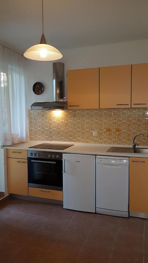 Apartmani Ljerka Malinska Buitenkant foto