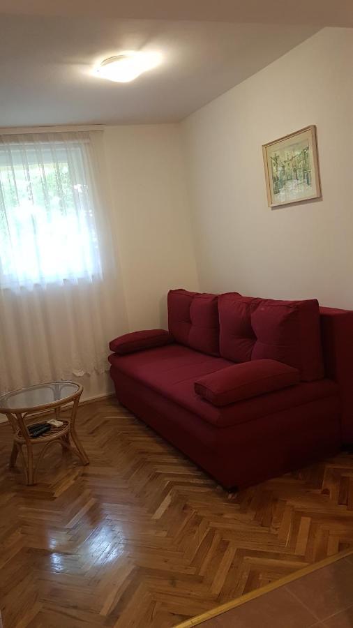 Apartmani Ljerka Malinska Buitenkant foto