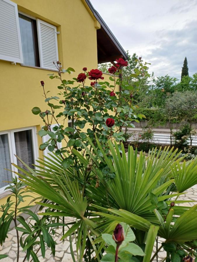 Apartmani Ljerka Malinska Buitenkant foto